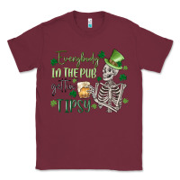 Burgundy everybody in the pub gettin' tipsy Classic Tee - MaliasSmallBusiness