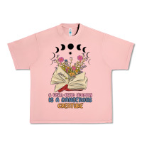 Salmon a well read woman is a dangerous creature Urban Heavy Tee - MaliasSmallBusiness