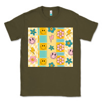 Army Green retro daisy Classic Tee - MaliasSmallBusiness