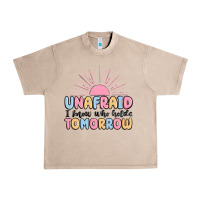 French Oak unafraid i know who holds tomorrow Urban Heavy Tee - MaliasSmallBusiness