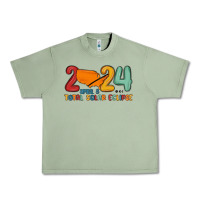 Oil Green total solar eclipse Urban Heavy Tee - MaliasSmallBusiness