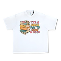 White it's a good day to read a book Urban Heavy Tee - MaliasSmallBusiness