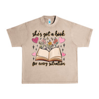 French Oak she's got a book for every situation Urban Heavy Tee - MaliasSmallBusiness