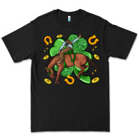 Black cowboy with shamrock Premium Tee - Artiststas