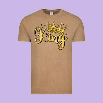 King Vintage Tee Designed By Maliassmallbusiness