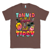 Chestnut tanned tattled and tipsy Classic Tee - JahusDesignShop
