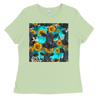 Matcha black angus and sunflowers seamless pattern Ladies Tee - HRA Design Shop