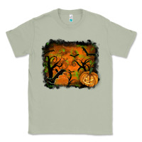 Matcha halloween backround Classic Tee - RanaPortraitStore