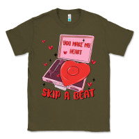 Army Green heart record player Classic Tee - MaliasSmallBusiness