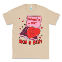 Mushroom heart record player Classic Tee - MaliasSmallBusiness
