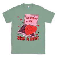 Sage heart record player Classic Tee - MaliasSmallBusiness