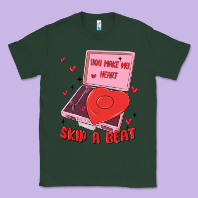 Heart Record Player Classic Tee Designed By Maliassmallbusiness