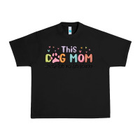 Black this dog mom wears her heart on her sleeve Urban Heavy Tee - MaliasSmallBusiness