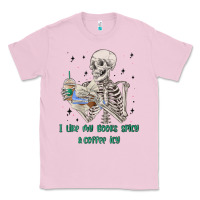 Bubblegum Pink i like my books spicy and coffee icy Classic Tee - MaliasSmallBusiness