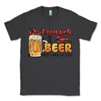 Smoke crawfish and beer that's why i'm here Classic Tee - MaliasSmallBusiness