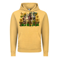 Vintage Mustard hereford bull and heifer with sunflowers Vintage Hoodie - LillyAllenDesigns