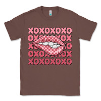 Chestnut xoxo checker lips Classic Tee - MaliasSmallBusiness