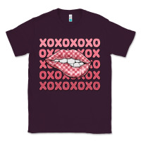 Plum xoxo checker lips Classic Tee - MaliasSmallBusiness