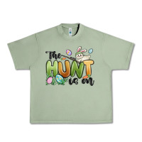 Oil Green the hunt is on Urban Heavy Tee - MaliasSmallBusiness