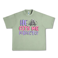 Oil Green he fits me perfectly Urban Heavy Tee - MaliasSmallBusiness