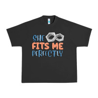 Pigment Black she fits me perfectly Urban Heavy Tee - MaliasSmallBusiness