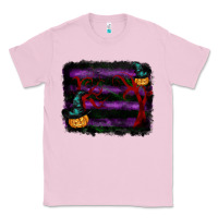 Bubblegum Pink halloween witch hat backround Classic Tee - RanaPortraitStore