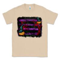 Mushroom halloween witch hat backround Classic Tee - RanaPortraitStore