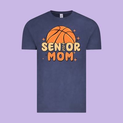Senior Mom 2024 Vintage Tee Designed By Maliassmallbusiness