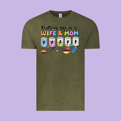 Battery Life Of A Wife & Mom Vintage Tee Designed By Jahusdesignshop