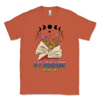 Copper a well read woman is a dangerous creature Classic Tee - MaliasSmallBusiness