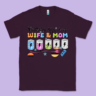 Battery Life Of A Wife & Mom Classic Tee Designed By Jahusdesignshop