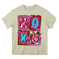 Mossy xoxo with roses and candies olivia Heavy Core Tee - OliviaCreatesArt