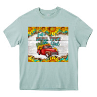 Arona just a small town girl with car Heavy Core Tee - HRA Design Shop