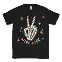 Black wife life Classic Tee - MaliasSmallBusiness