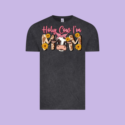 Holy Cow I'm Mom Vintage Tee Designed By Maliassmallbusiness