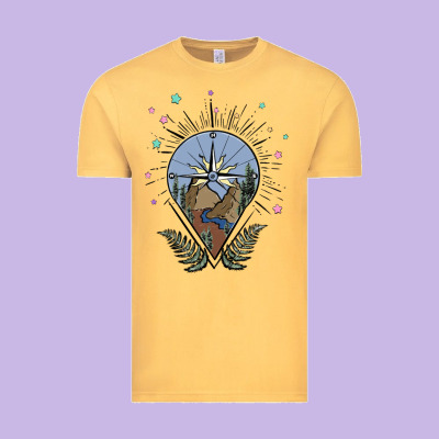 Compass With Mountain Vintage Tee Designed By Maliassmallbusiness