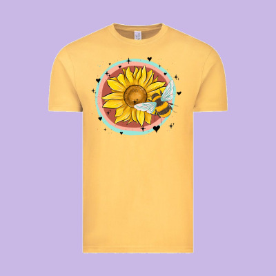 Bee And Sunflower Vintage Tee Designed By Maliassmallbusiness