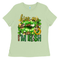 Matcha Kiss me im irish st.patricks day lips st.patricks Ladies Tee - Neo Western