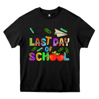 Black last day of school Heavy Core Tee - HRA Design Shop