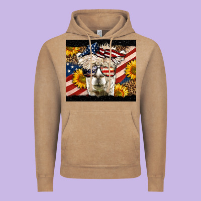 Western 4th Of July Llama Background Vintage Hoodie Designed By Lillyallendesigns