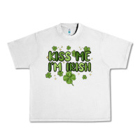 Lunar Rock kiss me i'm irish Urban Heavy Tee - MaliasSmallBusiness