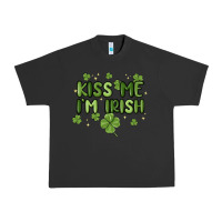 Kiss Me I'm Irish Urban Heavy Tee | Teevron