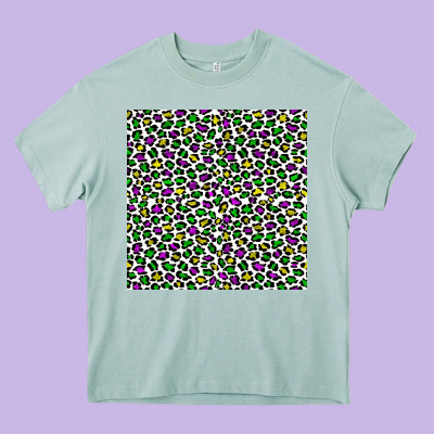 Mardi Gras Leopard  Seamless Pattern Heavy Core Tee Designed By Fadigitalartstudio