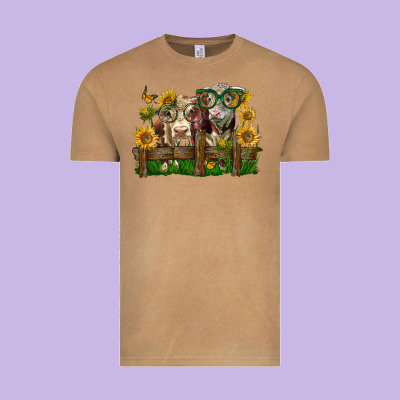 Hereford Bull And Heifer With Sunflowers Vintage Tee Designed By Lillyallendesigns