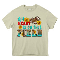 Mossy my heart is on that field american football Heavy Core Tee - HRA Design Shop