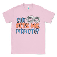Bubblegum Pink she fits me perfectly Classic Tee - MaliasSmallBusiness