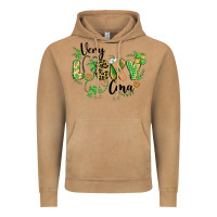 Vintage Camel st. patricks day very lucky cma Vintage Hoodie - BarkalooDesign