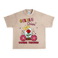 French Oak delulu queen coming through Urban Heavy Tee - MaliasSmallBusiness