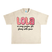 Sandshell lola in every season, she shines with grace Urban Heavy Tee - MaliasSmallBusiness