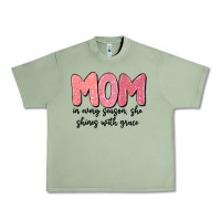 Oil Green mom in every season, she shines with grace Urban Heavy Tee - MaliasSmallBusiness